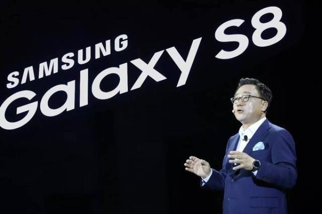 在<span  style='background-color:Yellow;'>三星</span>眼中 S8系列產品成為了重振中國市場的救命稻草