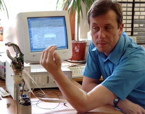 看未來：<span  style='background-color:Yellow;'>科技</span>升級身體5種方式