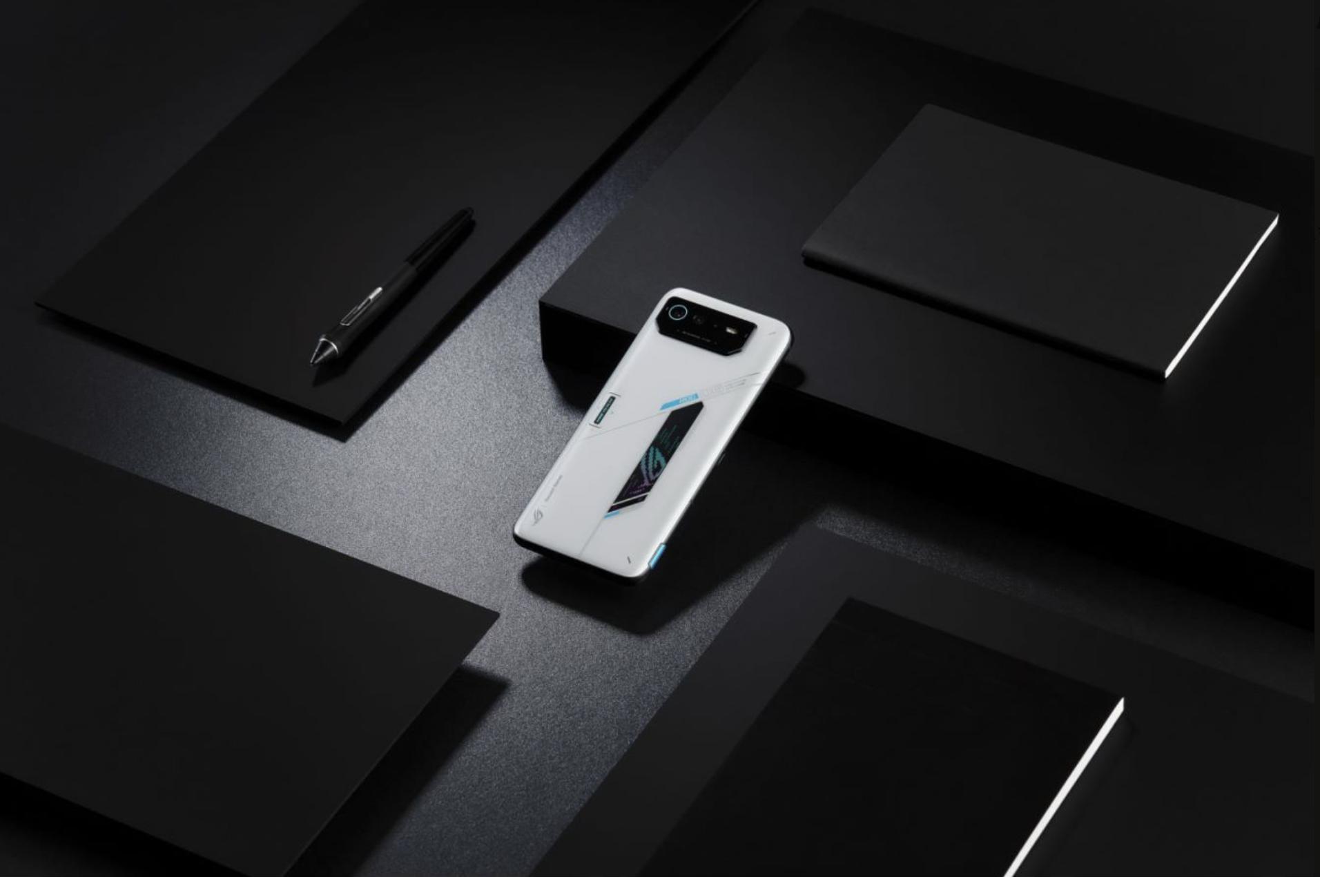 超強(qiáng)性能，為<span  style='background-color:Yellow;'>游戲</span>而生 騰訊ROG游戲手機(jī)6突破極限再造手游新機(jī)皇