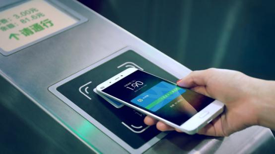 Apple Pay支持刷廣州<span  style='background-color:Yellow;'>地鐵</span> 和領(lǐng)先者小米公交比有何差距？