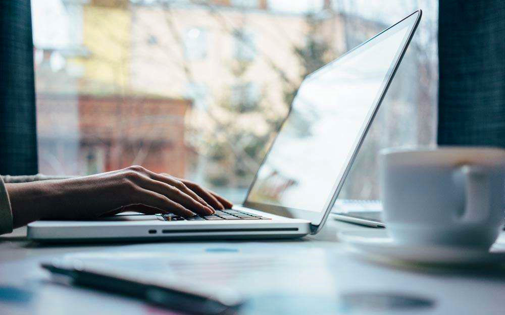 家電通信IT互聯網數碼評選啟動 <span  style='background-color:Yellow;'>運營商世界網</span>官微投票