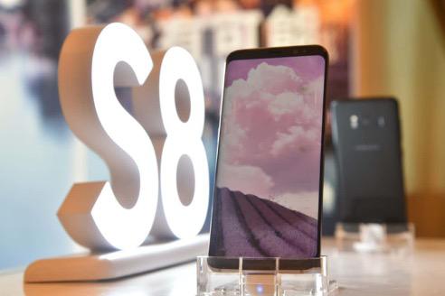 三星Galaxy S8|S8+顛覆式創新 開啟<span  style='background-color:Yellow;'>智能手機</span>體驗新紀元