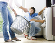 <span  style='background-color:Yellow;'>洗衣機</span>為何異味熏天？家庭洗滌必備常識